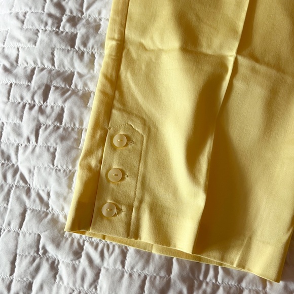 Alfred Dunner Lemon Colored Classic Fit Capri Size 16 Petite - Picture 4 of 5